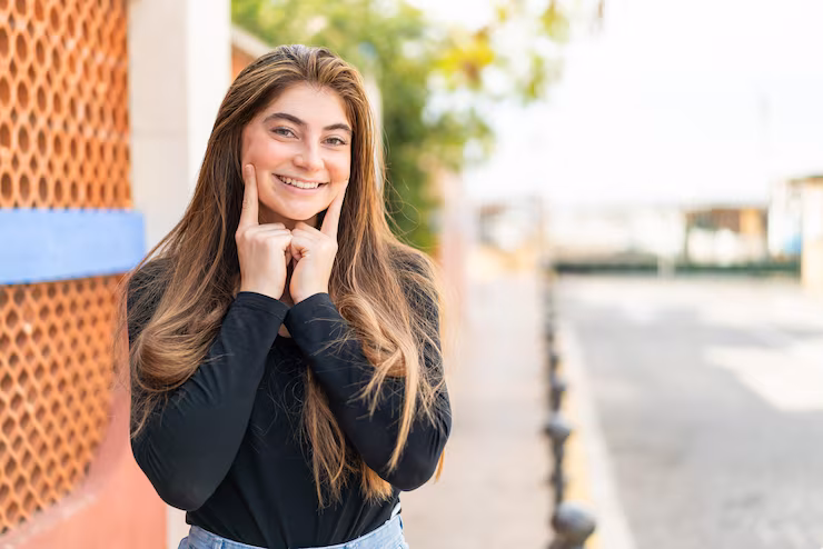 young-pretty-caucasian-woman-smiling-with-happy-pleasant-expression_1368-497994